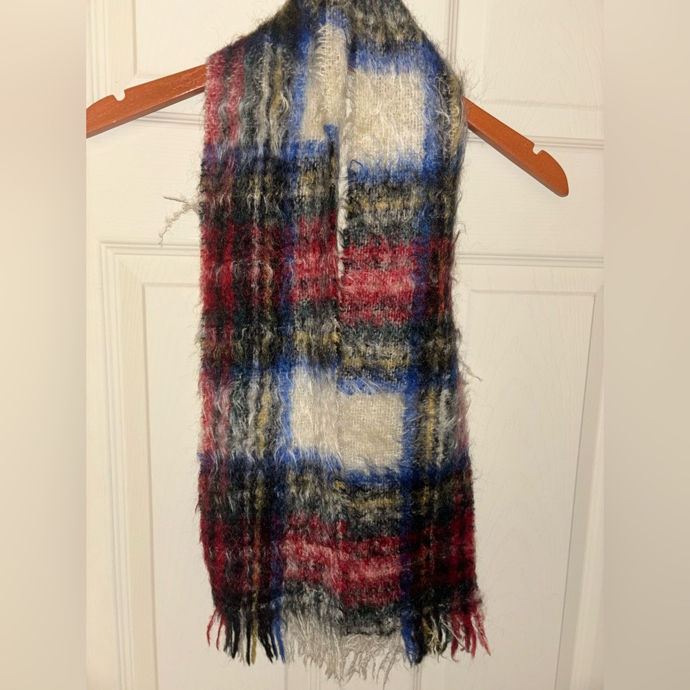 Andrew Stewart Scotland 100 % Mohair Plaid Scarf
